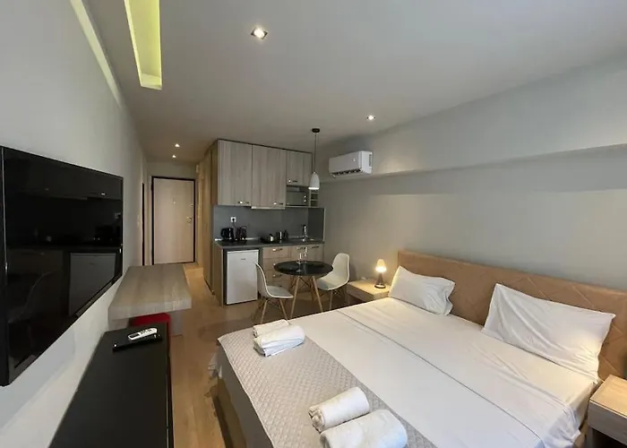 Ladadika Deluxe Studio #2